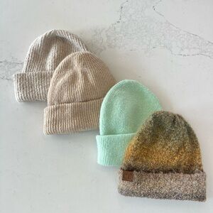 ❄️BEANIE BUNDLE set of 4❄️